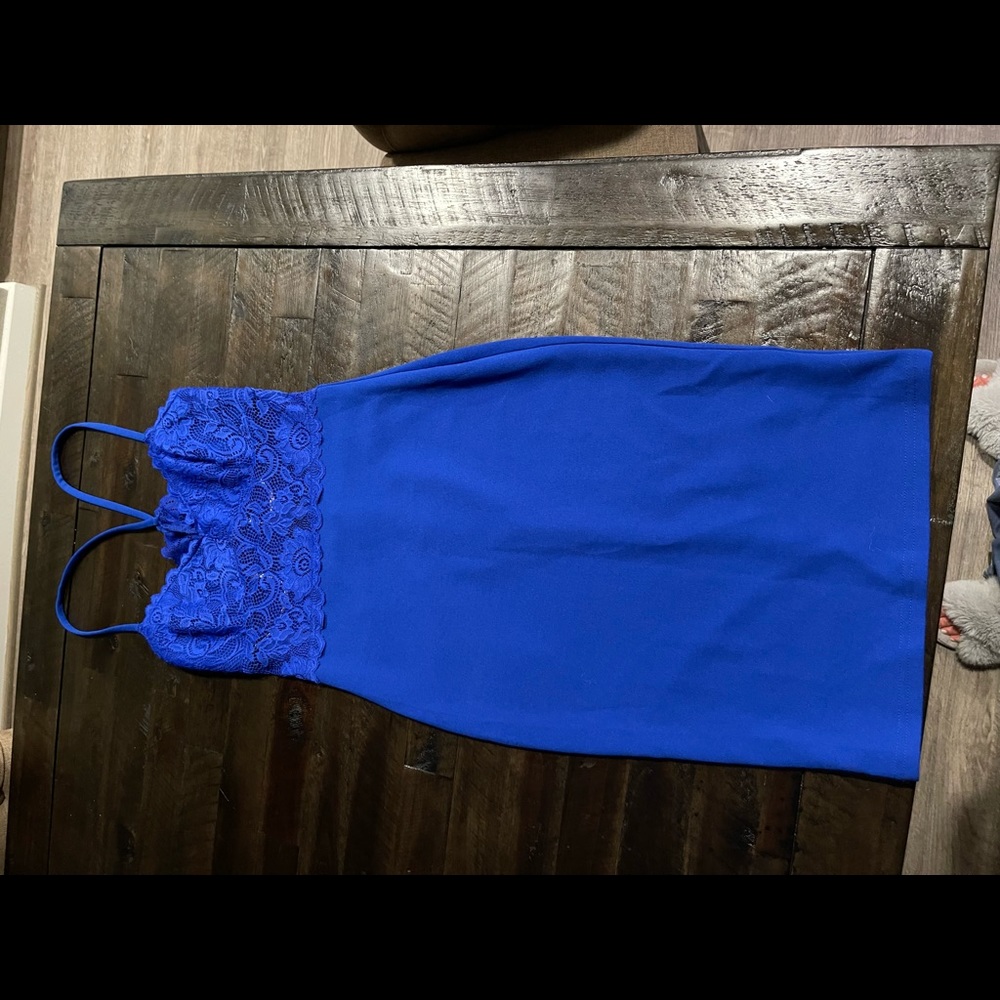 Blue body con with lace NWT